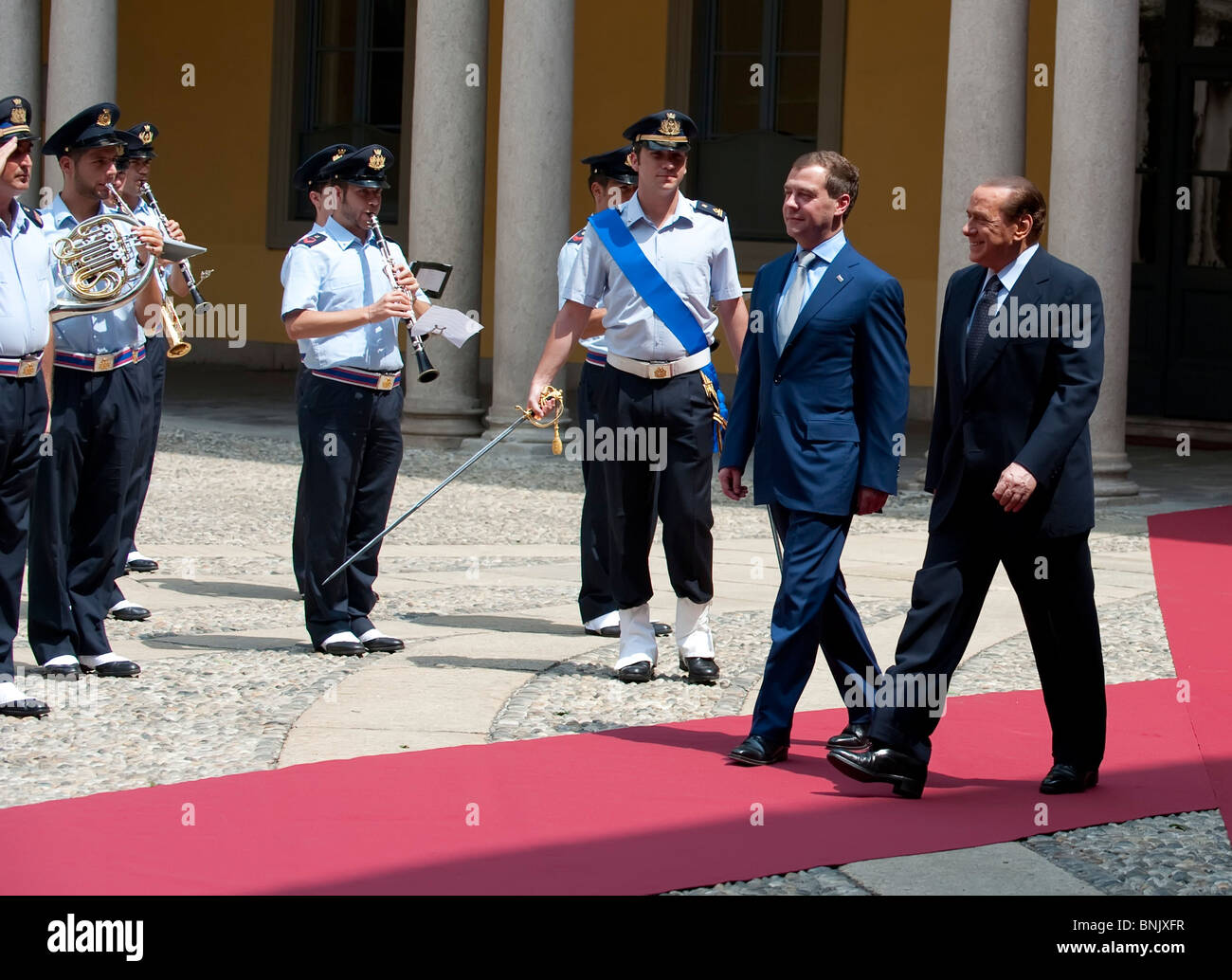 Il Presidente russo Dmitry Medvedev incontra per colloqui con il Primo Ministro italiano Silvio Berlusconi a Milano, 23 Luglio 2010 Foto Stock