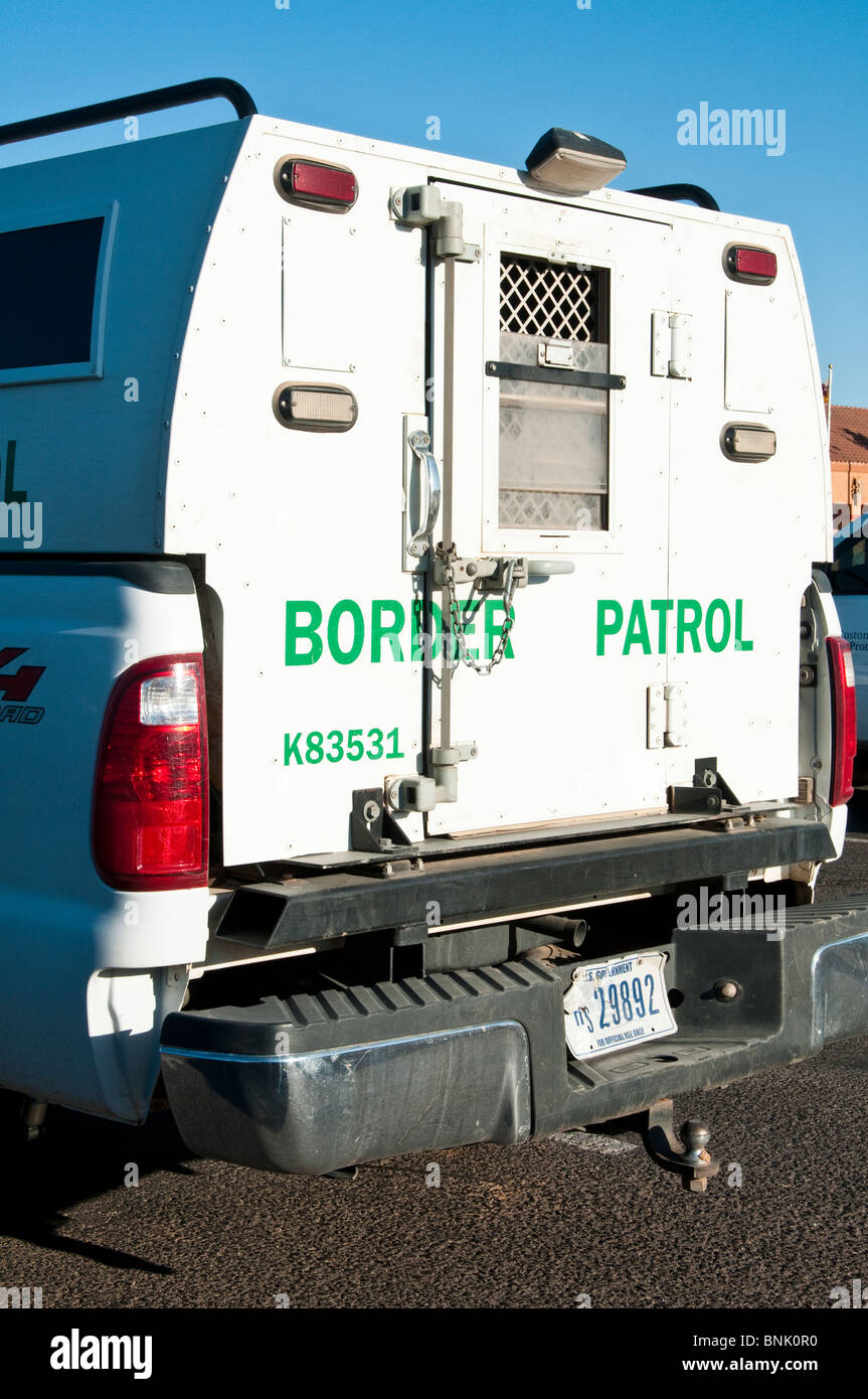 I pickup sono modificati per uso in terreno desertico dagli USA di pattuglia di confine nel settore di Tucson. Foto Stock