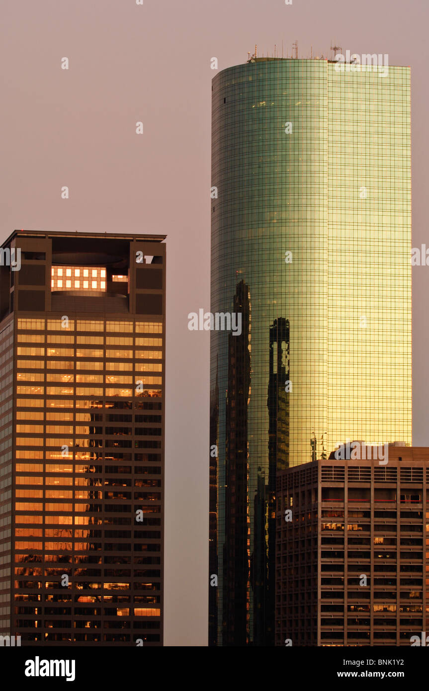 Texas, Houston. Skyline serale del centro città. Foto Stock