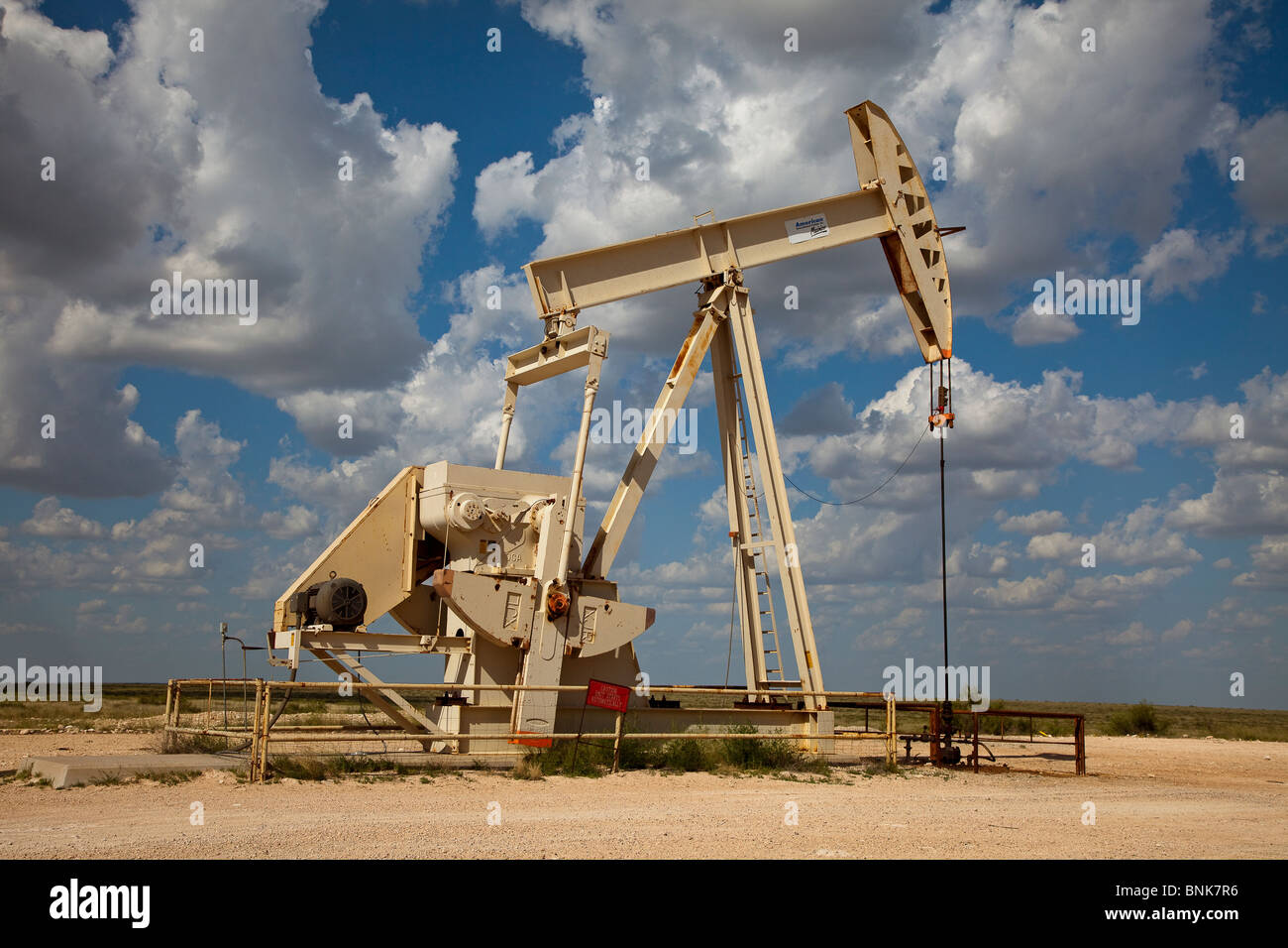 Annuendo jenny pompa olio al centro Olio Nuovo Messico USA Foto Stock