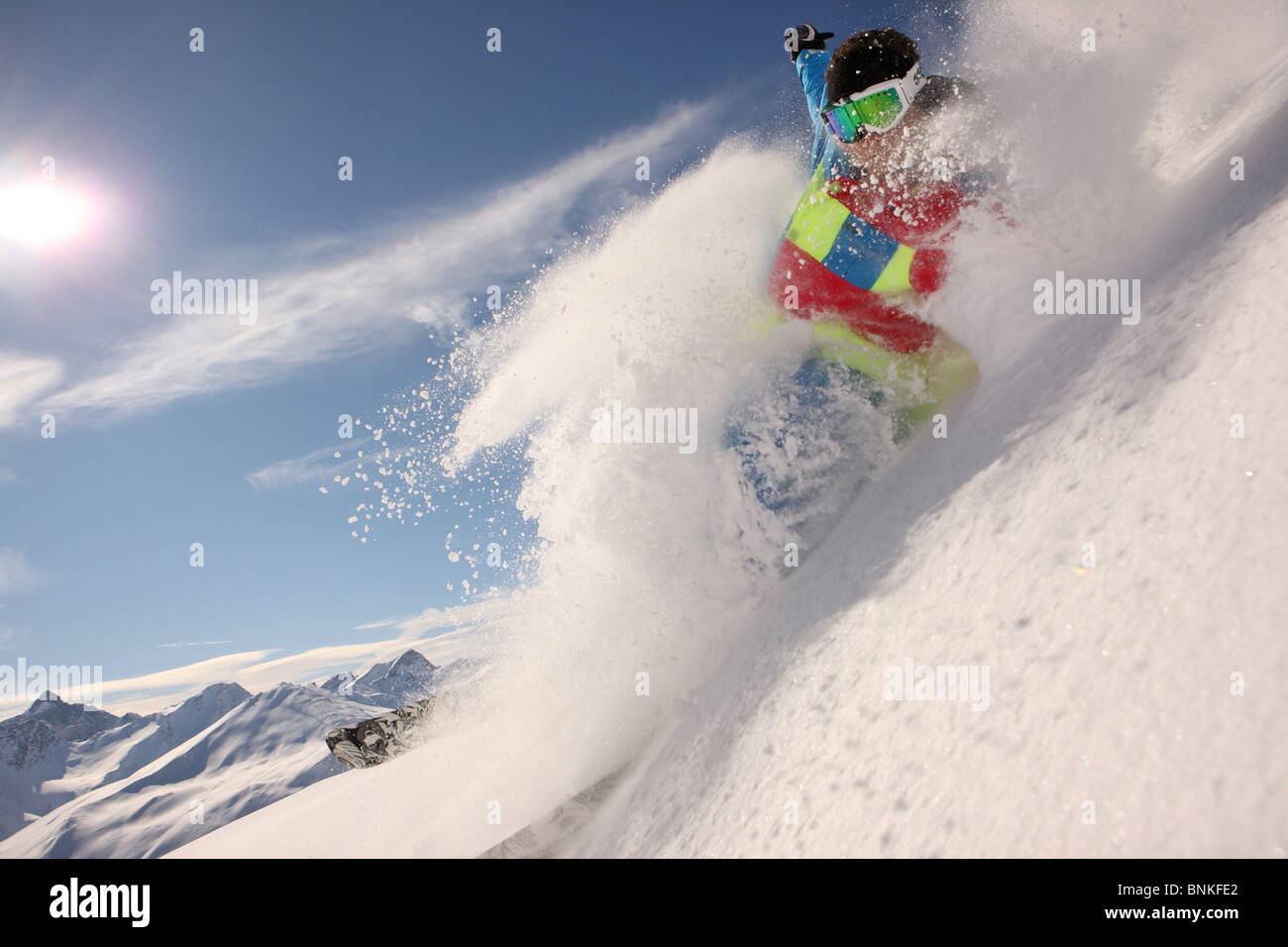 Svizzera Inverno Sport invernali di neve snowboard snowboard sulle montagne di montagna velocità sun rapidità canton Grigioni Grigioni Foto Stock
