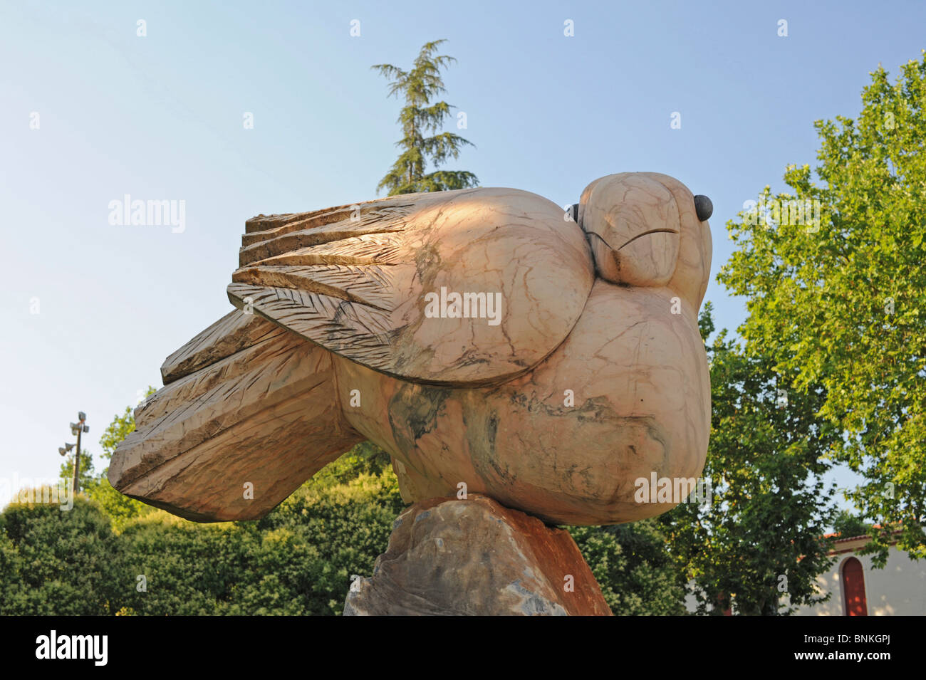 La scultura in marmo di un uccello, Vila Vicosa, Alentejo, Portogallo Foto Stock