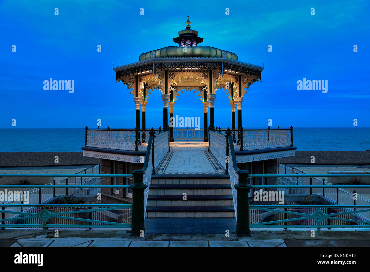 Alba padiglione Vittoriano Bandstand città di Brighton East Sussex England Foto Stock