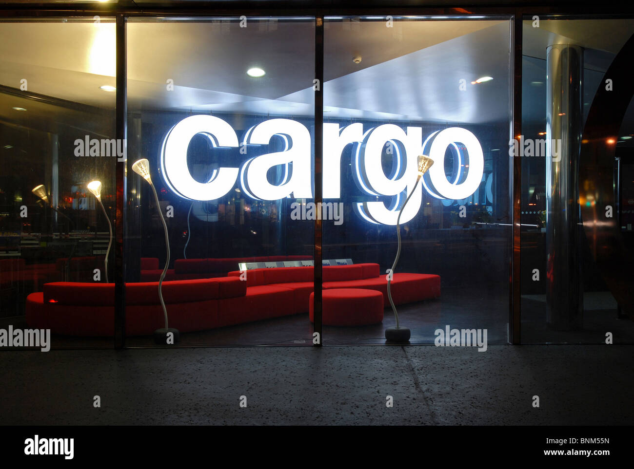 La Svizzera stazione ferroviaria di Basel SBB Cargo lounge neon di scrittura grafia, Foto Stock