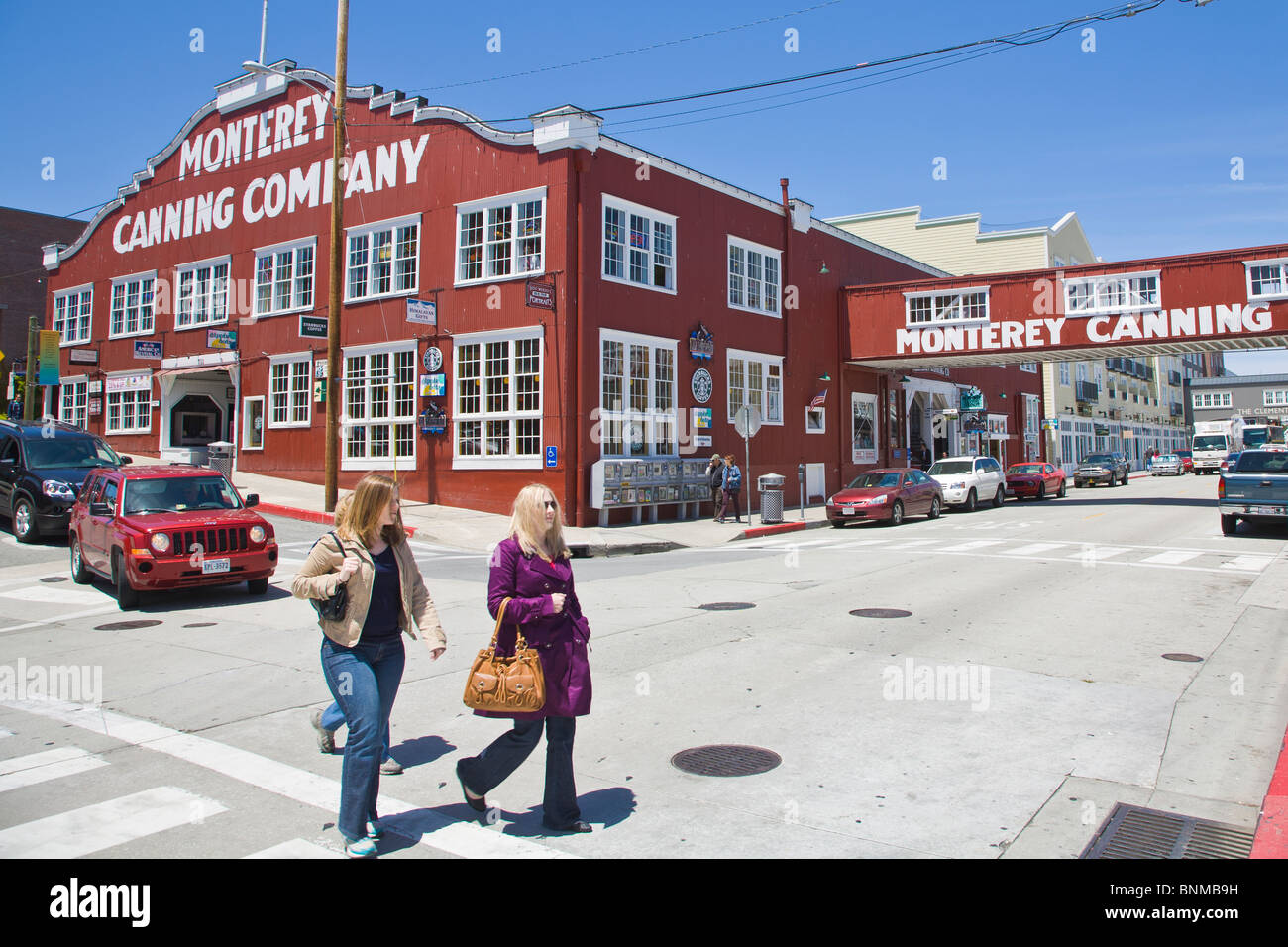 Historic Cannery Row shopping, ristorante e area di intrattenimento a Monterey in California Foto Stock