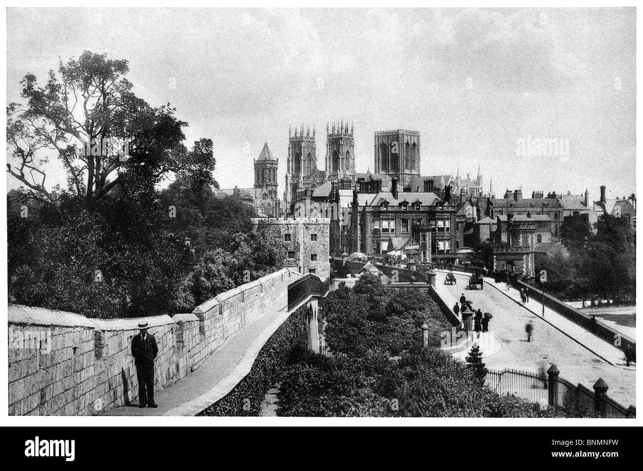Vista dalle mura della città di York: una fotografia della città dalla 'Bar pareti', che sono in parte di epoca romana. Foto Stock