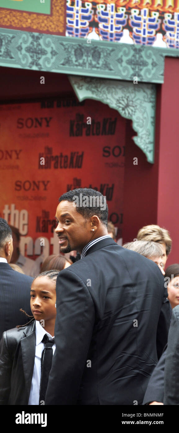 Will Smith e Jaden Smith al Karate Kid Premiere a Parigi. Foto Stock