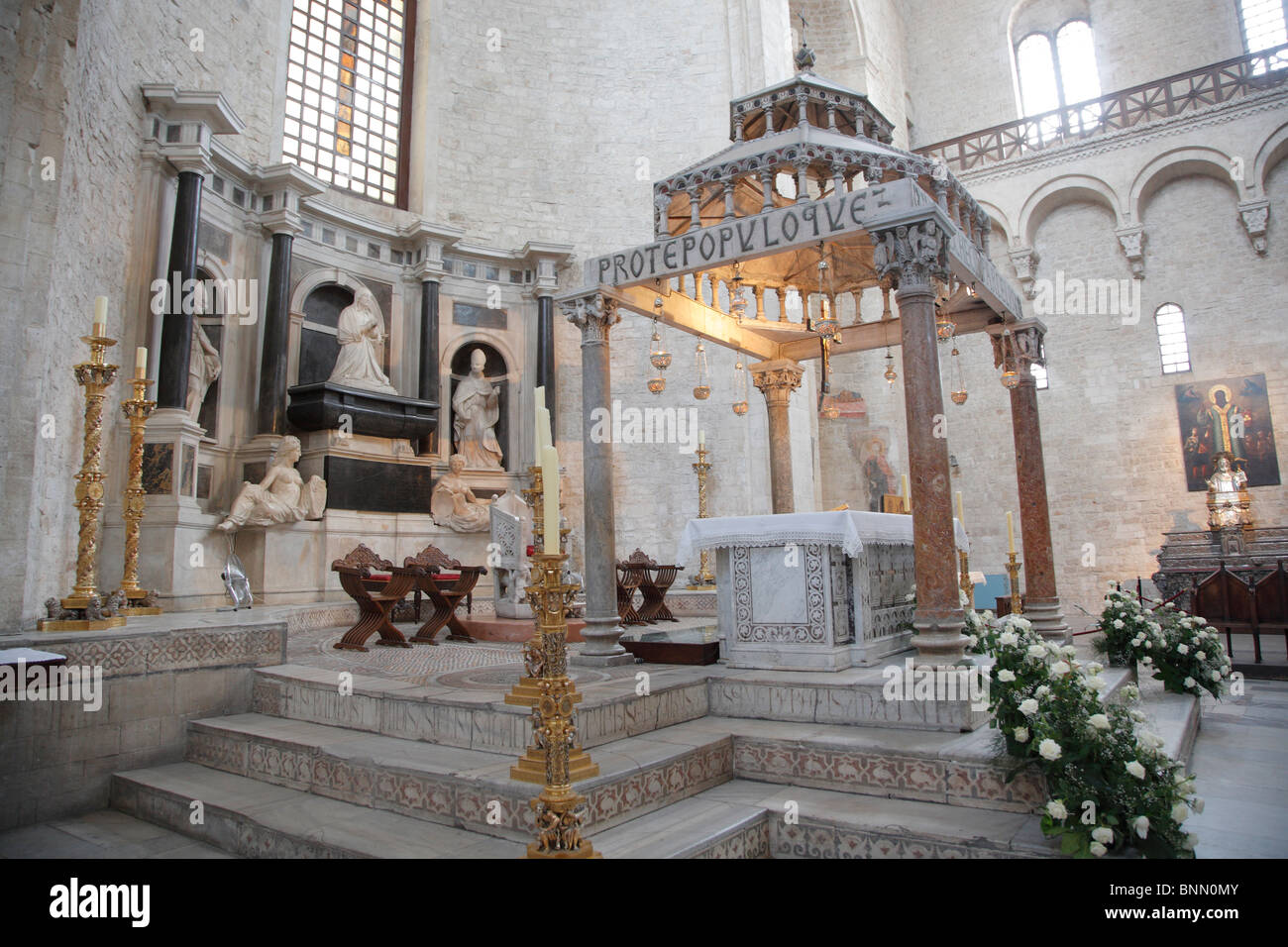 La chiesa di San Nicola e San Nicola di Bari, Puglia, Italia Foto Stock