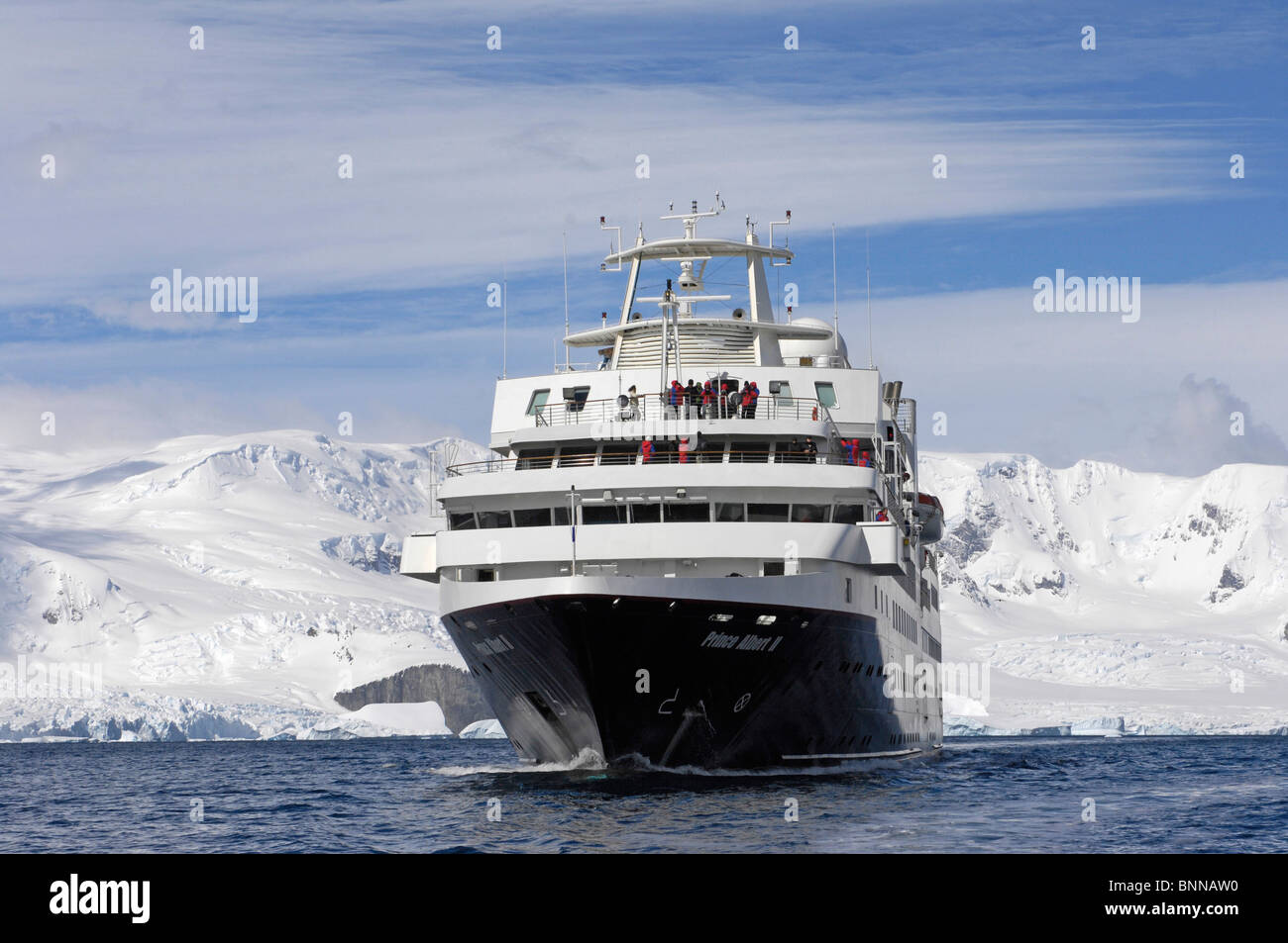 Antartide Antartide cruise ship Cruiseship Albert MS Prince 2 Silversea Expeditions montagne ghiacciai Foto Stock