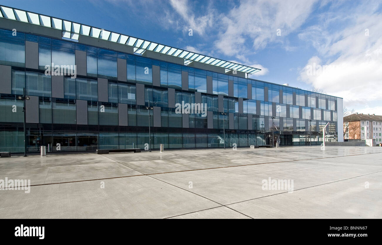 La Svizzera allo Stade de Suisse di Berna stadium architettura moderna architettura edilizia sport vetro facciata Foto Stock