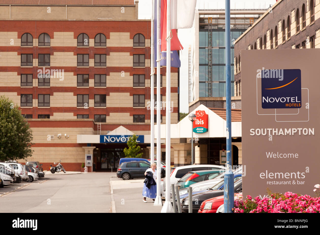 Novotel Hotel a West Quay Southampton che mostra il logo Foto Stock