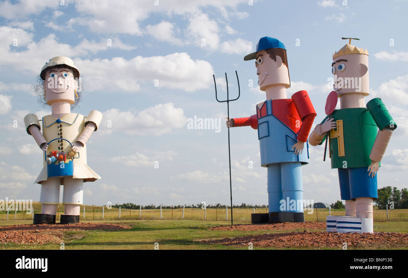 L'autostrada incantata sculture artistiche sulla strada per Regent North Dakota Foto Stock