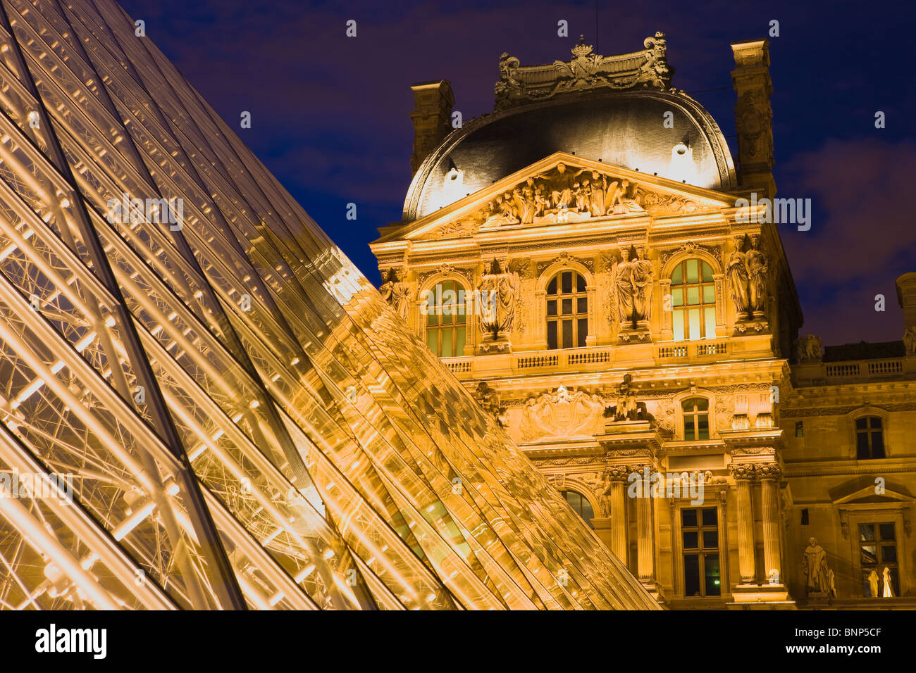 Palazzo del Louvre e dei musei, Parigi, Francia Foto Stock