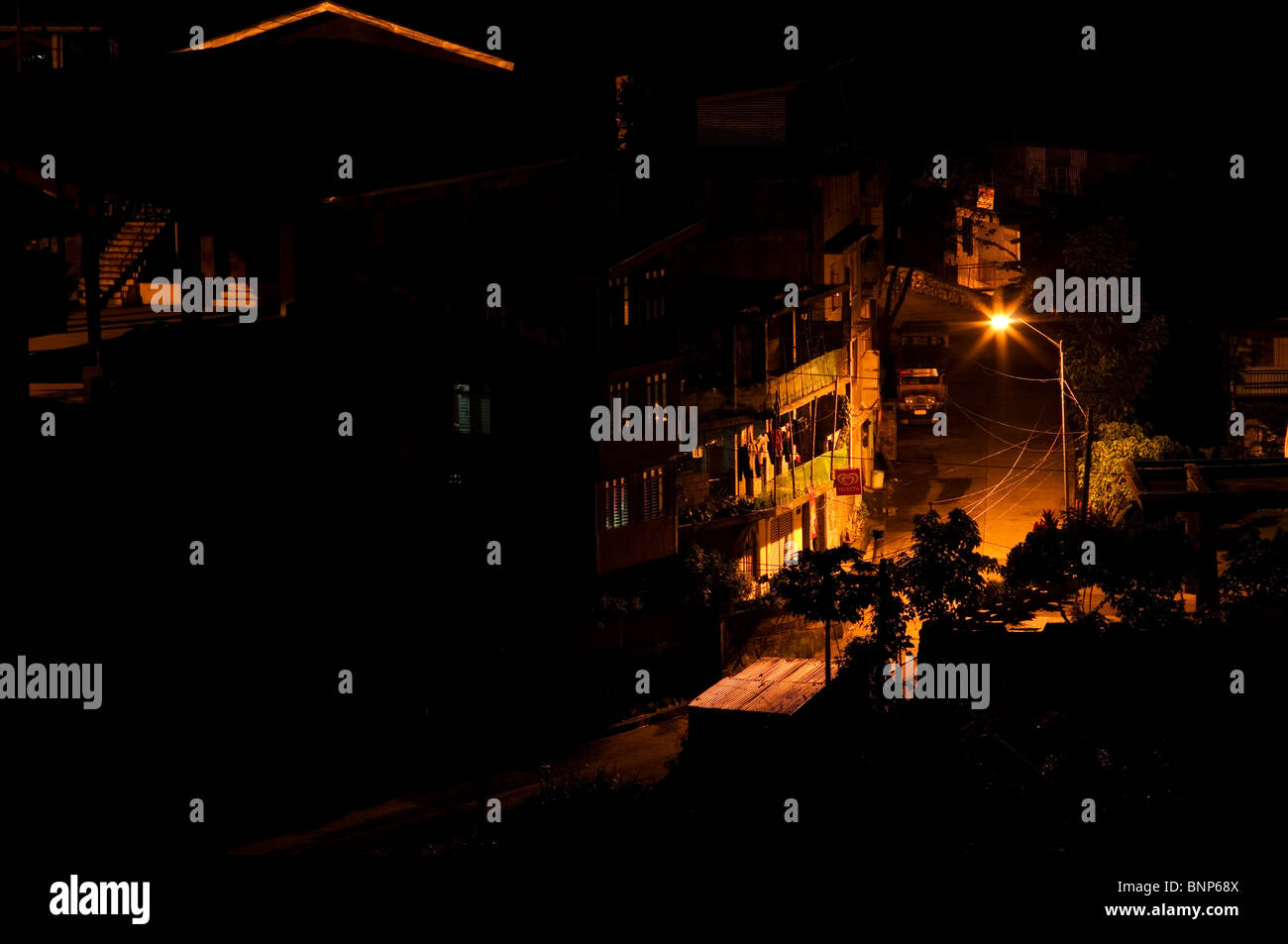 Notte tranquilla in un remoto villaggio di montagna Foto Stock