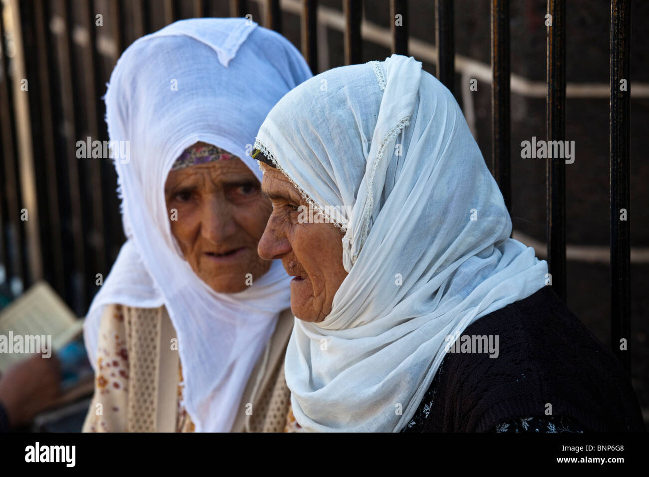 Persone anziane curde di Diyarbakir, Turchia Foto Stock