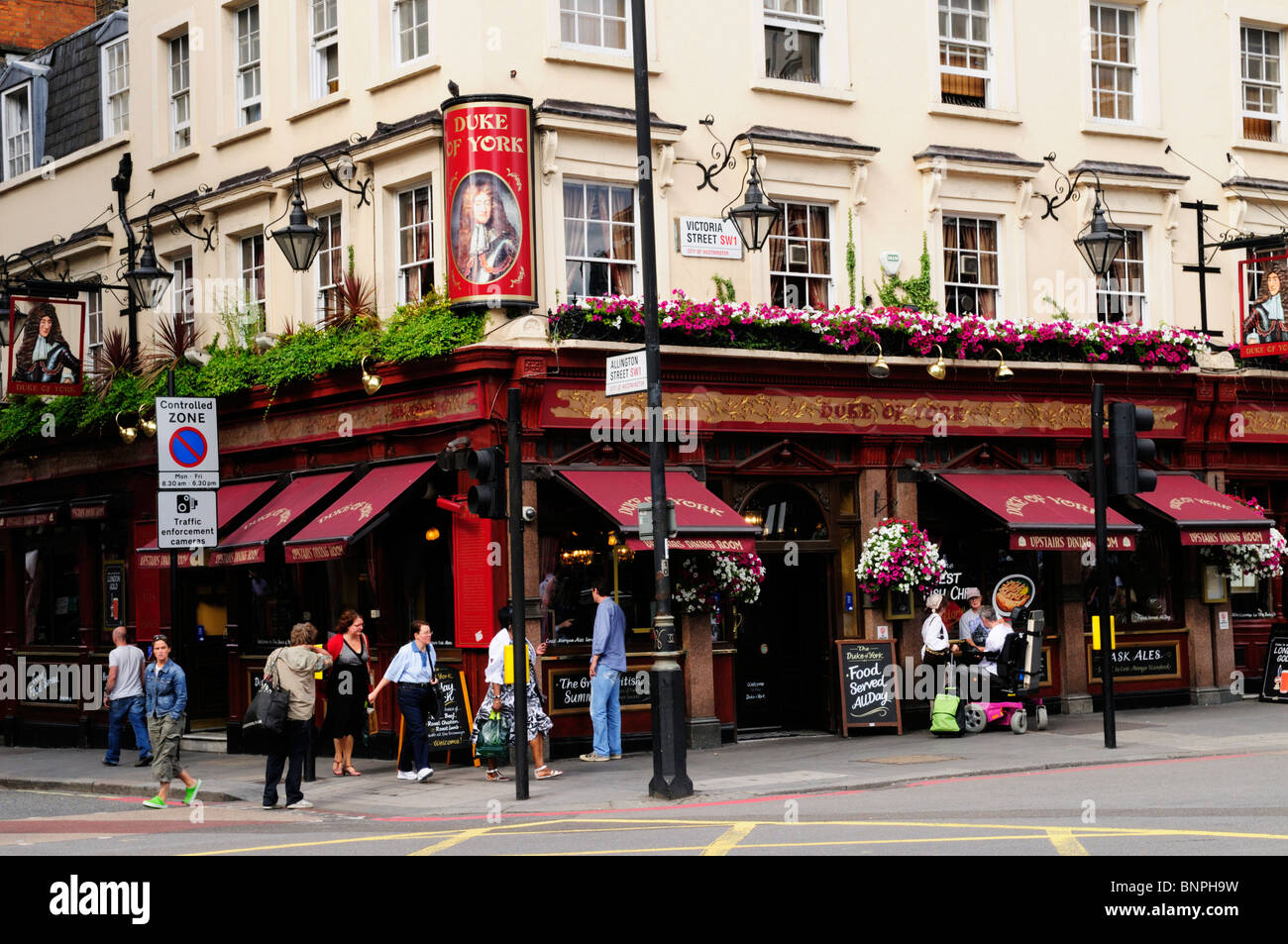 Il Duca di York pub su Victoria Street, London, England, Regno Unito Foto Stock