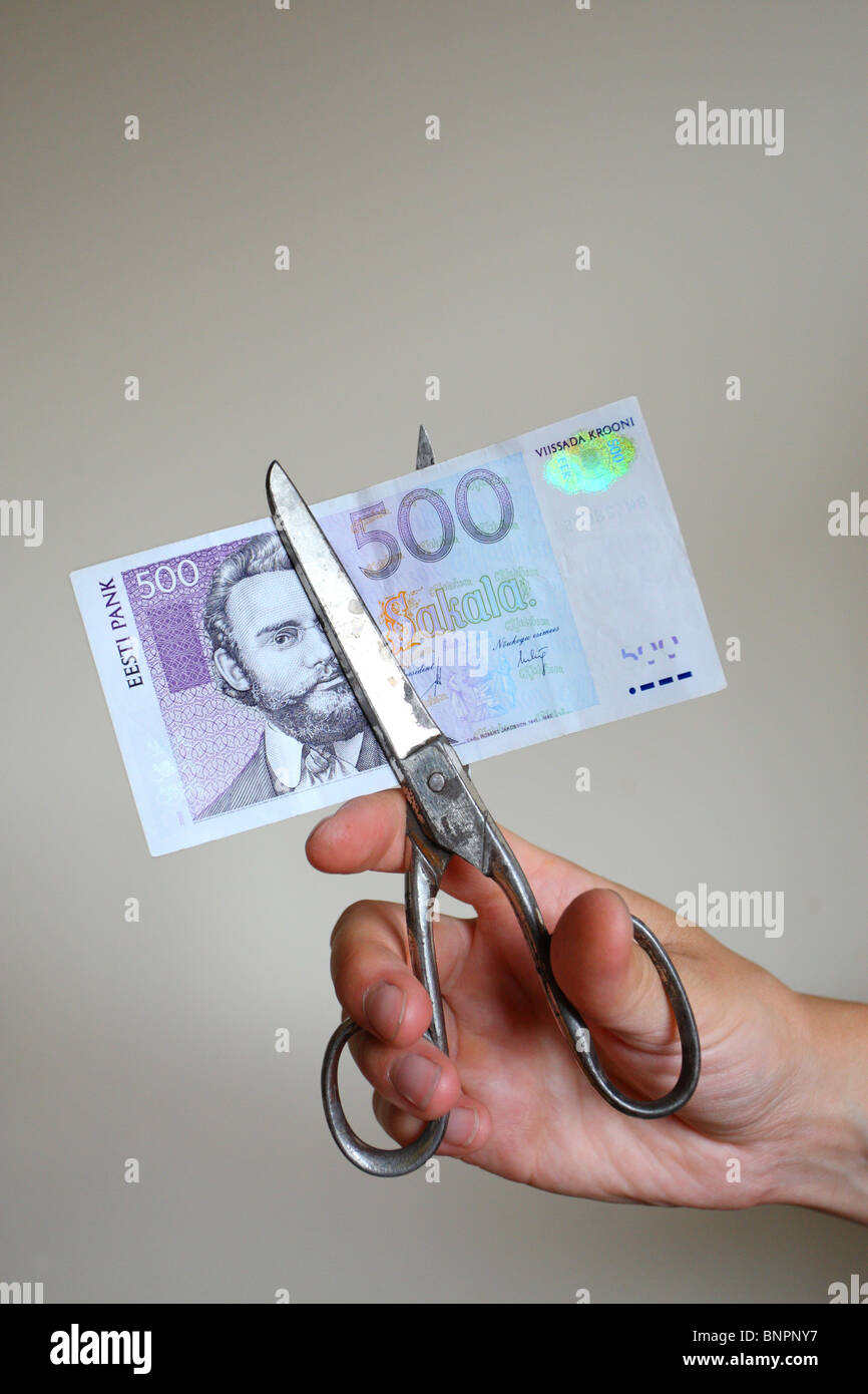 Taglio fino a 500 estone kroon banconota Foto Stock