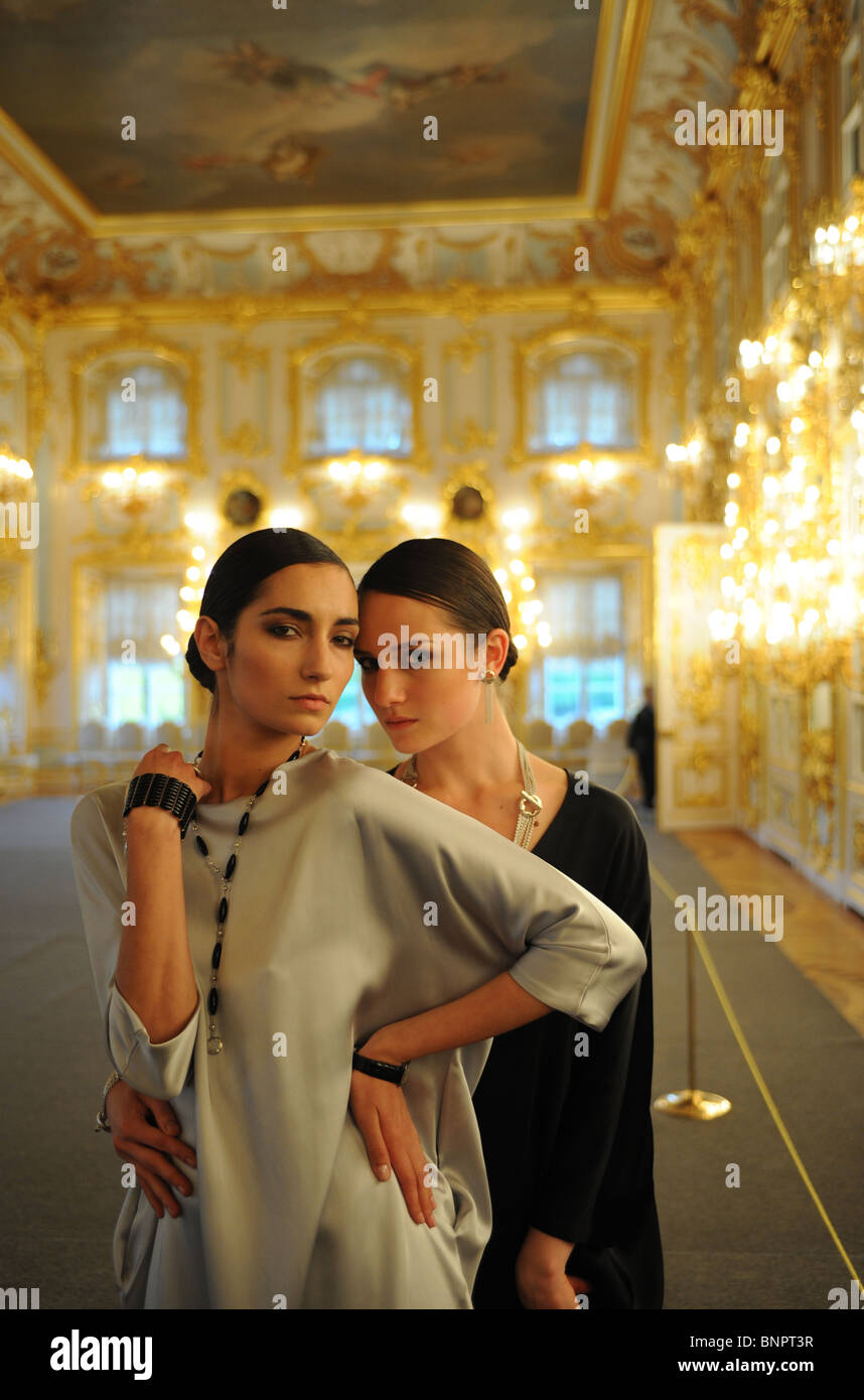 Il Montblanc White Nights Festival di Peterhof Palace, San Pietroburgo, Russia Foto Stock