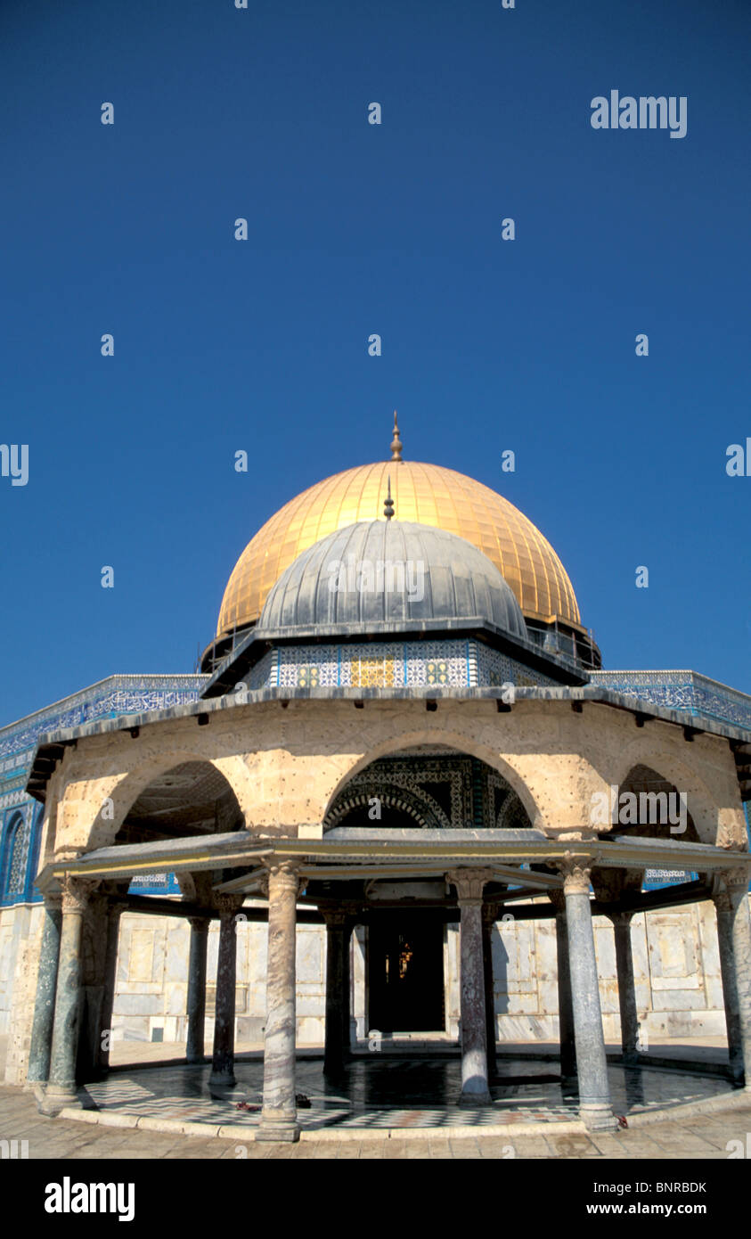 Israele, Gerusalemme la città vecchia. La cupola della catena nella parte anteriore della Cupola della roccia Foto Stock