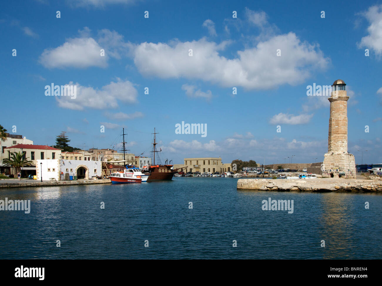 Porto Vecchio con il faro Rethymnon Creta Grecia Foto Stock