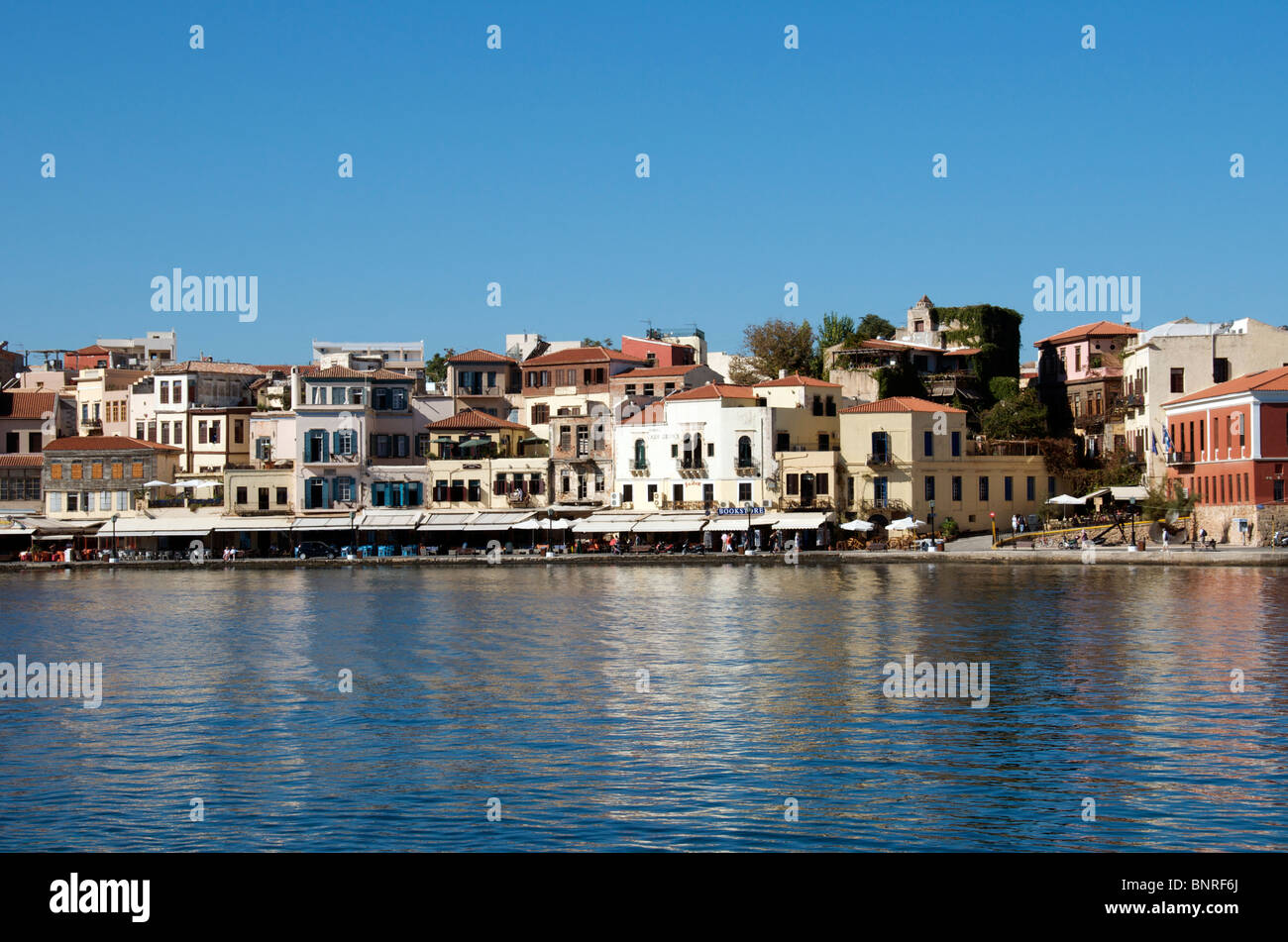 Waterfront Veneto antico Porto di Chania a nord-ovest di Creta, Grecia Foto Stock