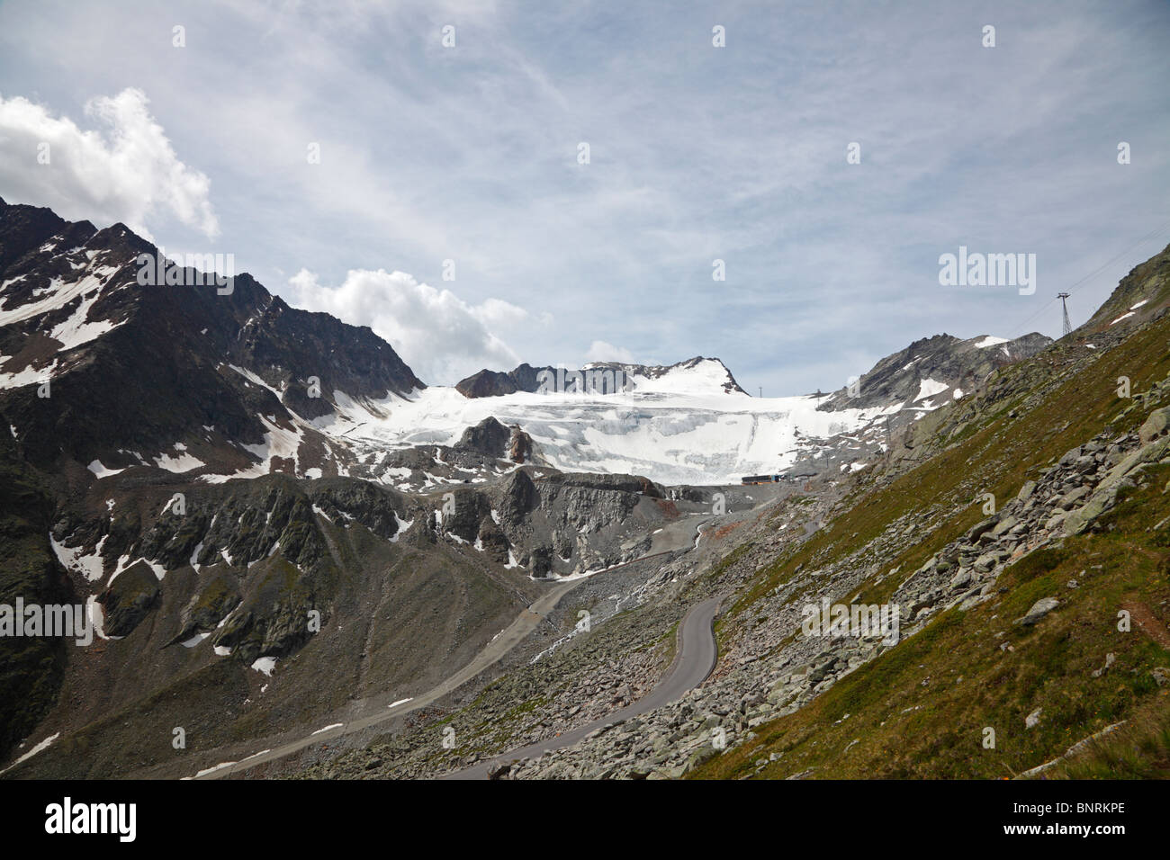 Il ghiacciaio Rettenbach a Sölden, Tirolo, Austria nel mese di luglio Foto Stock