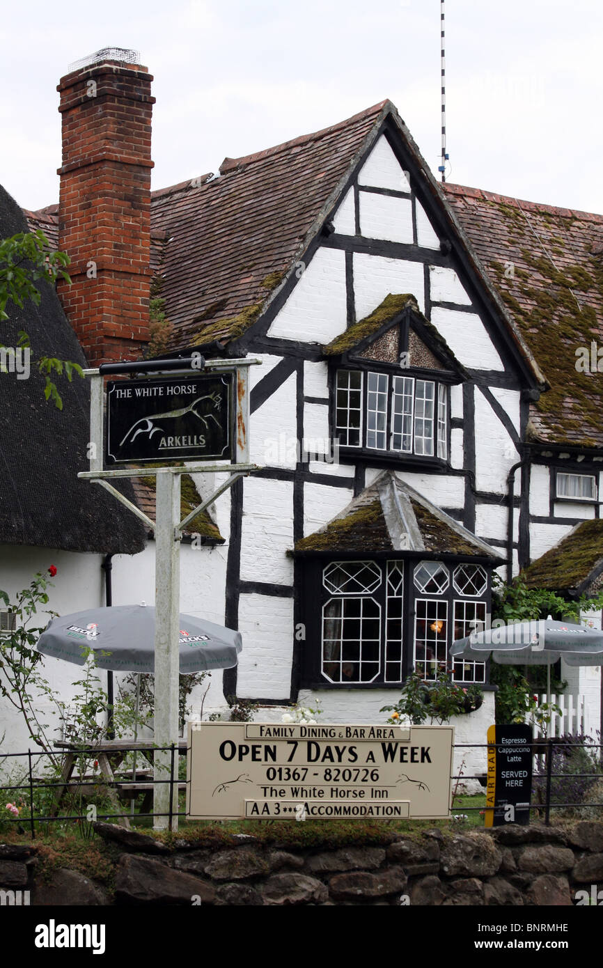 Il White Horse Woolstone Oxfordshire, Inghilterra Foto Stock