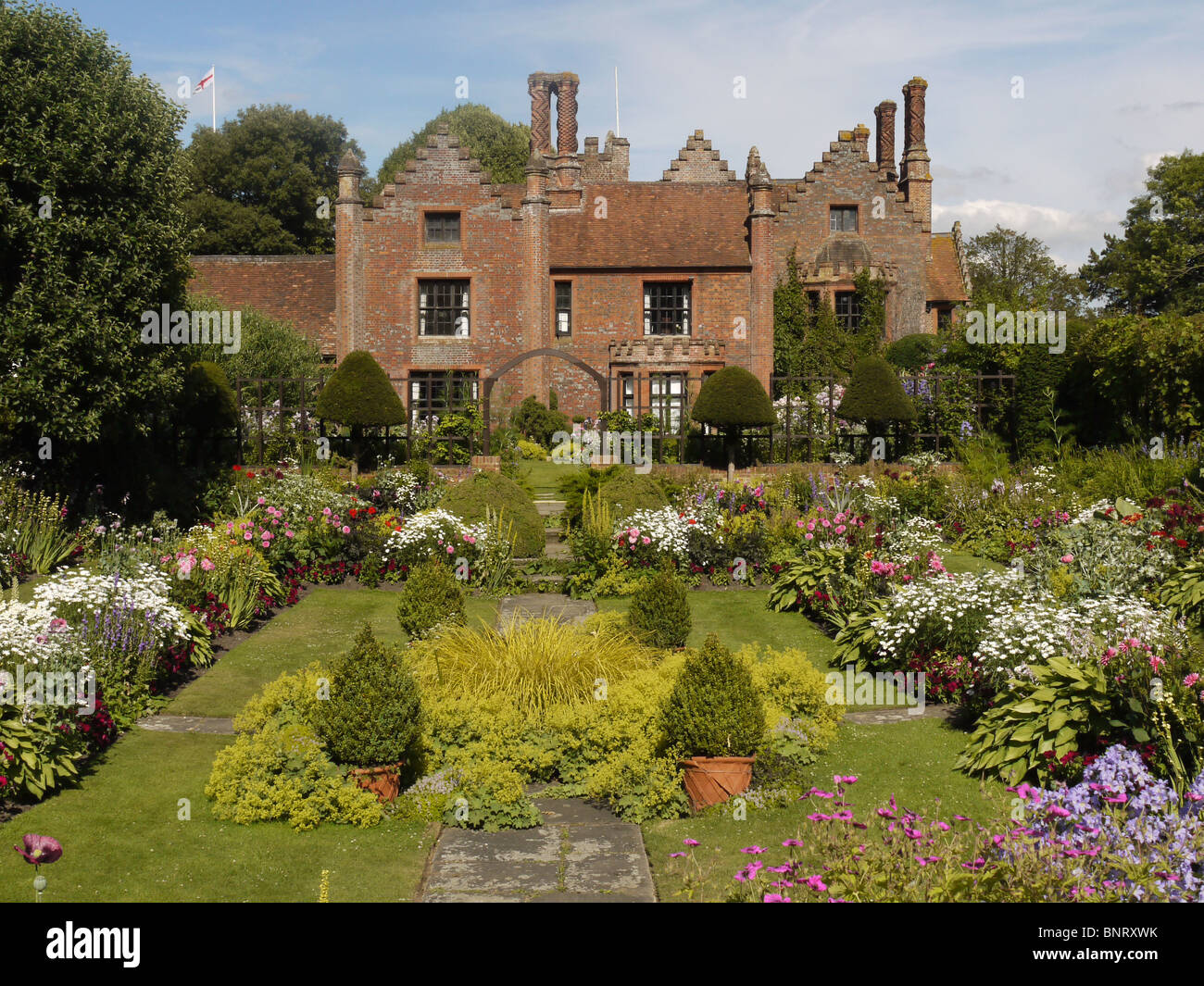 Chenies Manor House e giardino, Chenies, Buckinghamshire, UK Foto Stock