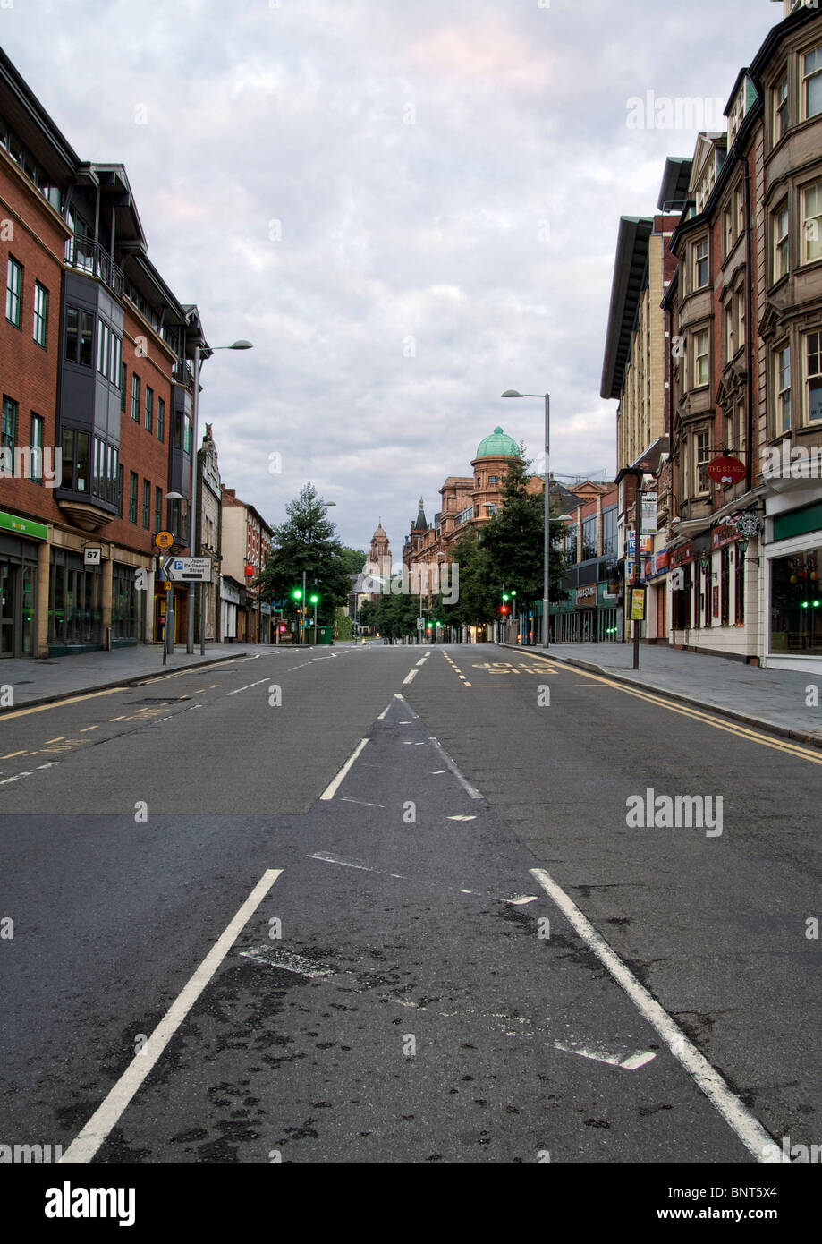 Il Parlamento superiore Street Nottingham NOTTINGHAMSHIRE REGNO UNITO Foto Stock