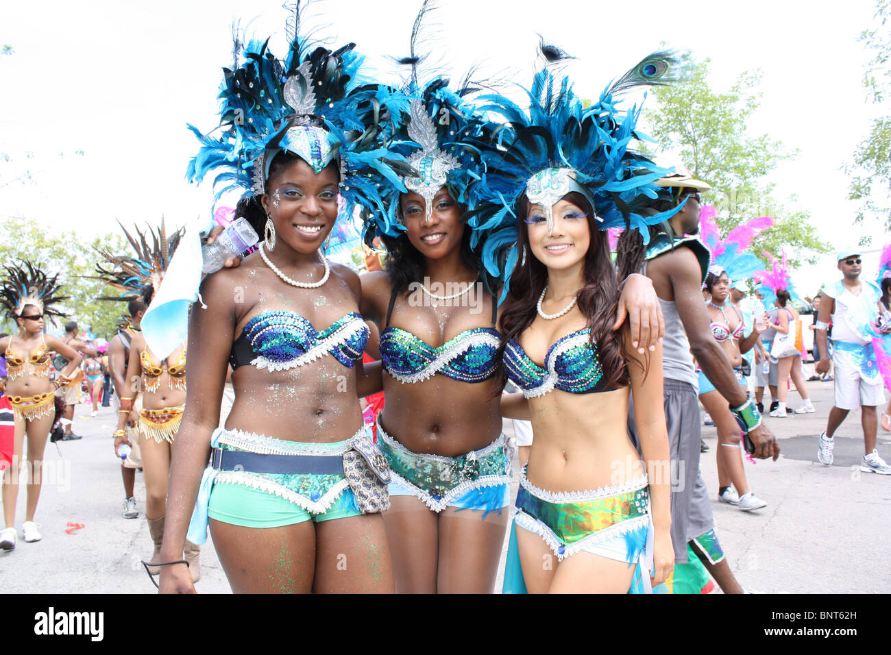 La xliii (2010) Toronto Caribbean Carnival (Caribana) è il più grande festival caraibico in Nord America. Foto Stock