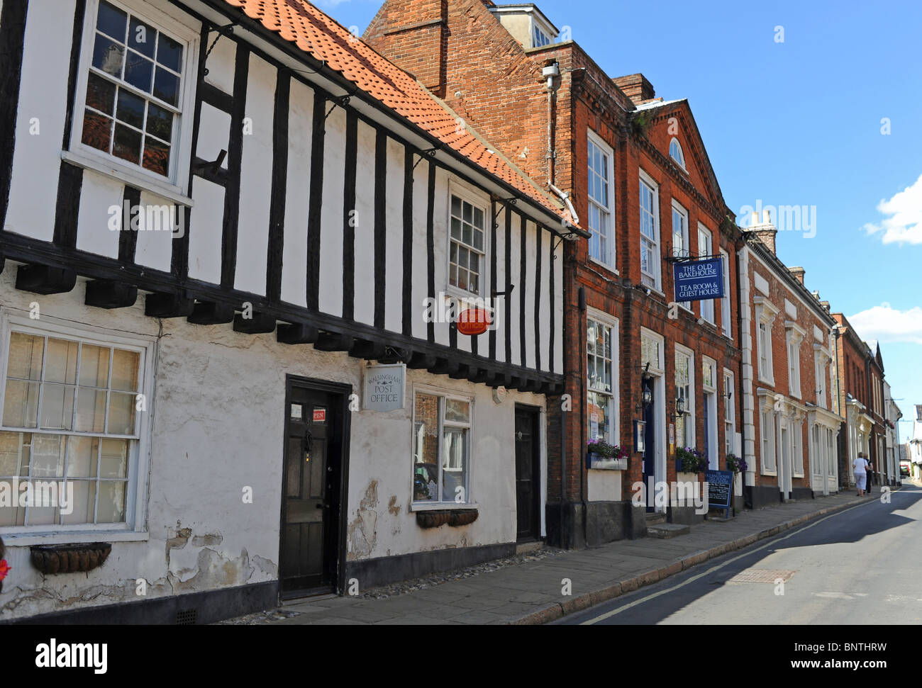 Il post office nel villaggio di Walsingham in North Norfolk Regno Unito che è famosa per le sue chiese e santuari religiosi Foto Stock