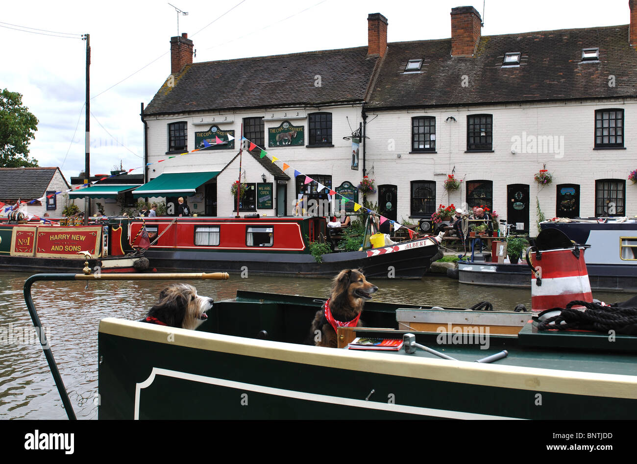 Il Capo di Buona Speranza pub accanto al Grand Union Canal, Warwick, Regno Unito Foto Stock