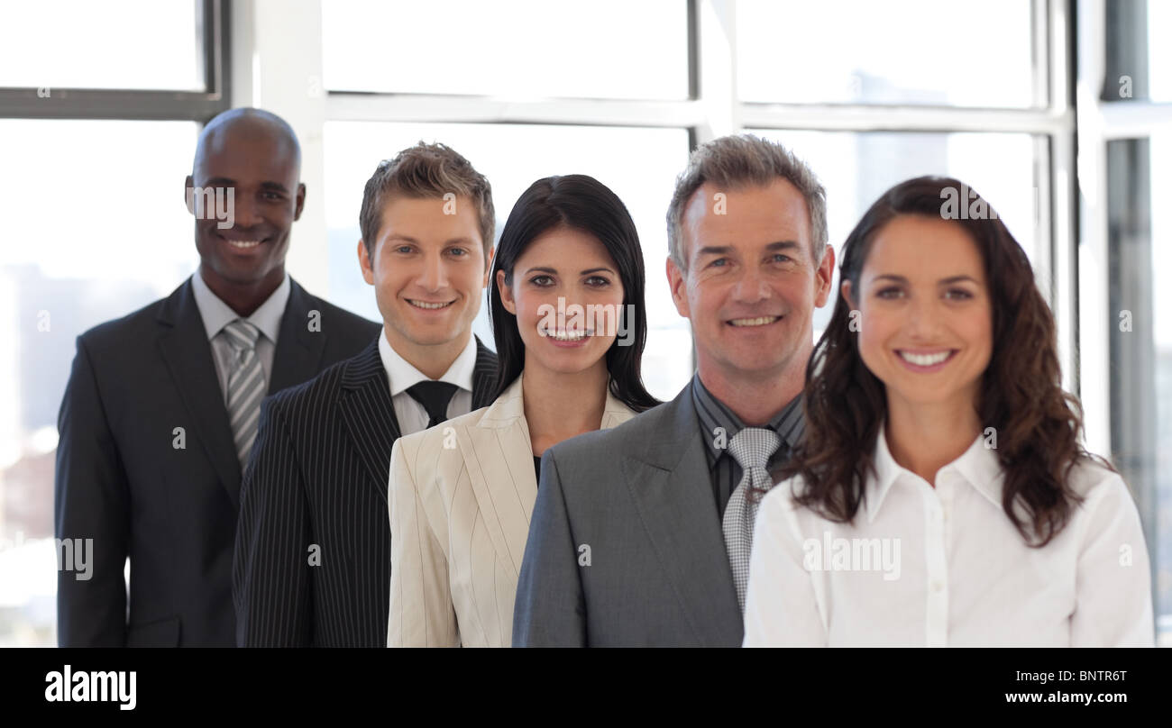 Business donna a capo di un team aziendale Foto Stock