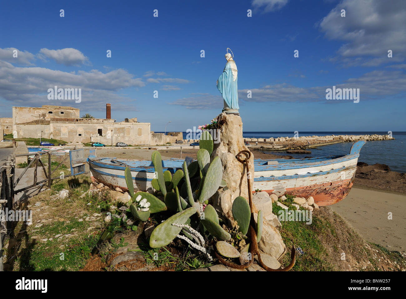 Coast avola sicily italy immagini e fotografie stock ad alta risoluzione -  Alamy