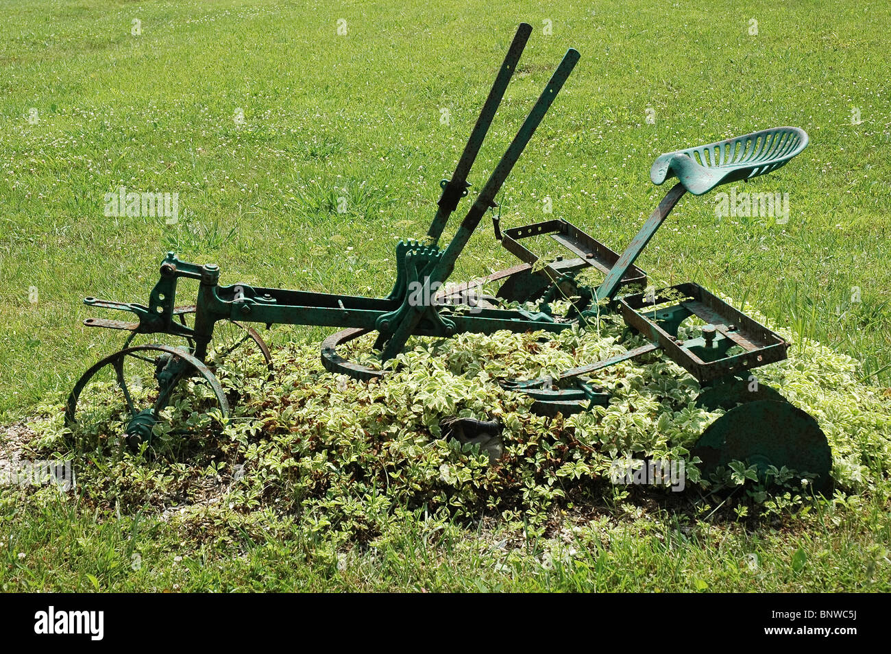 Antica fattoria di attrezzo è ora un impianto a letto Kentucky europee artigianato, Barbourville, KY. Foto Stock