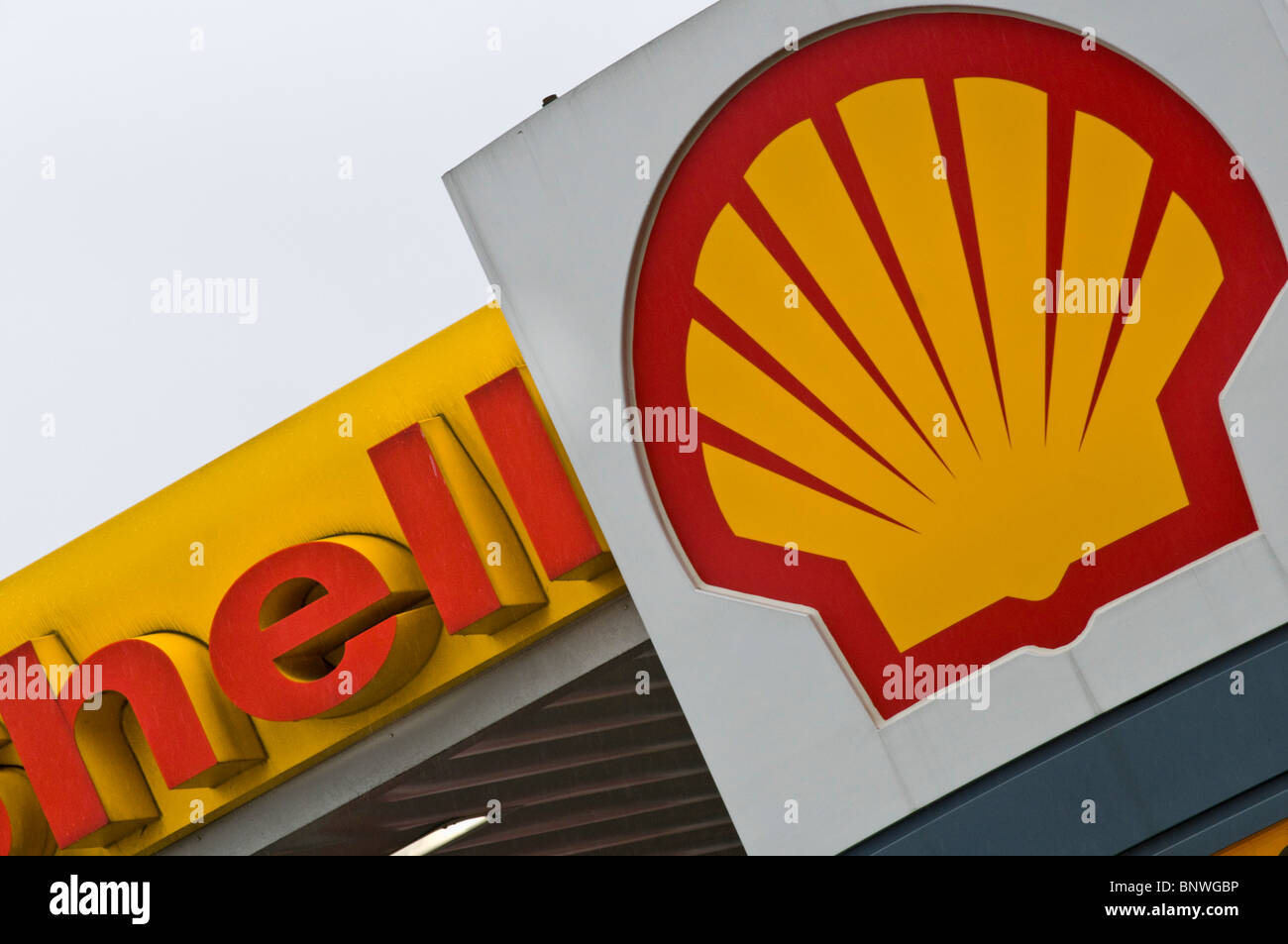 Distributore di benzina Shell logo - inferno Foto Stock