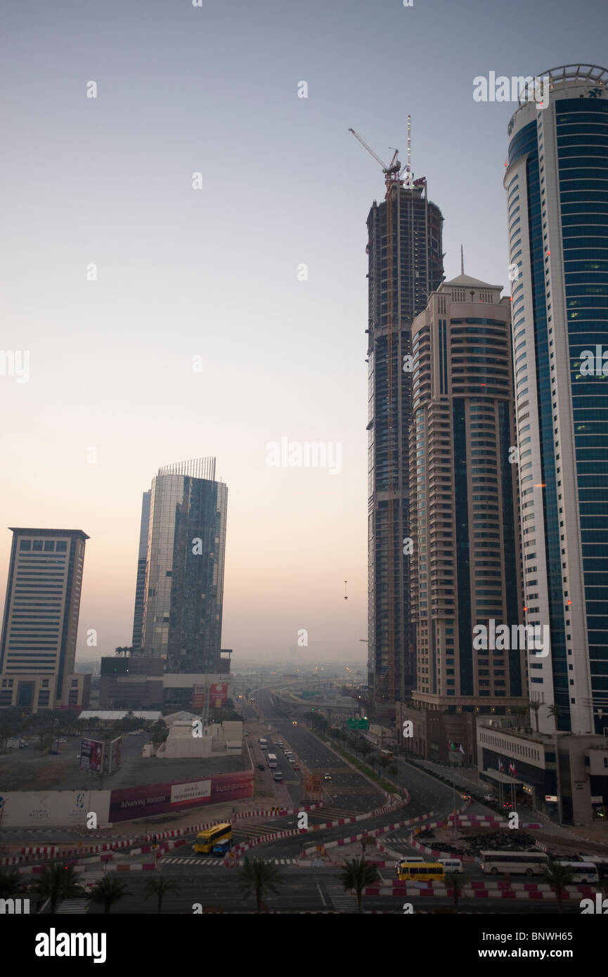 Nuova costruzione vicino alla Marina di Dubai, Emirati Arabi Uniti, Asia Foto Stock
