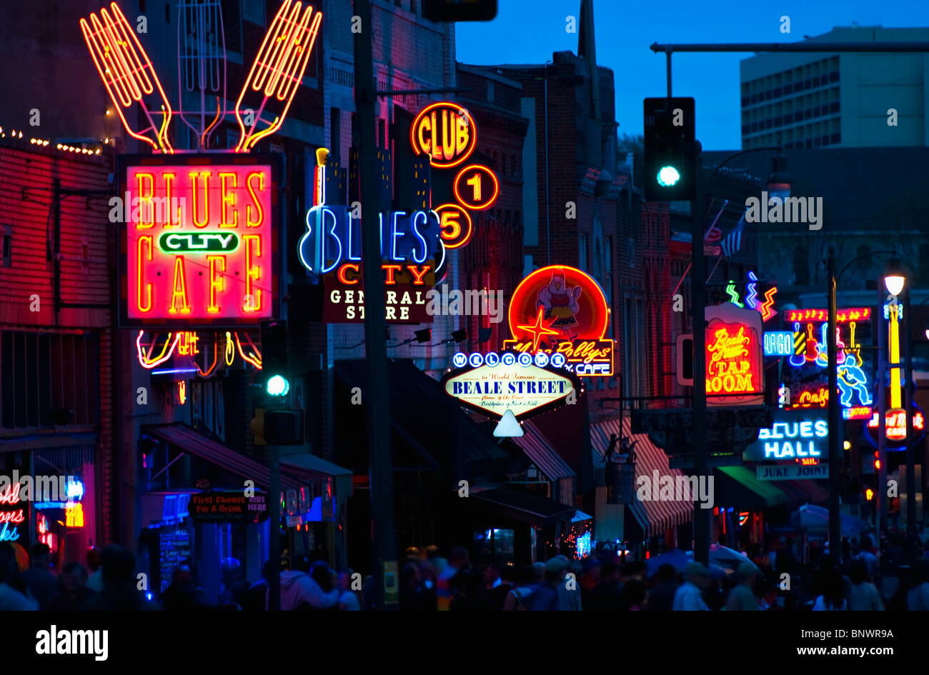 Insegne luminose su Beale Street a Memphis Foto Stock