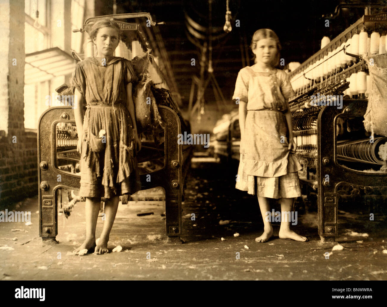 I filatori in un mulino di cotone - il lavoro minorile, circa 1911 Foto Stock