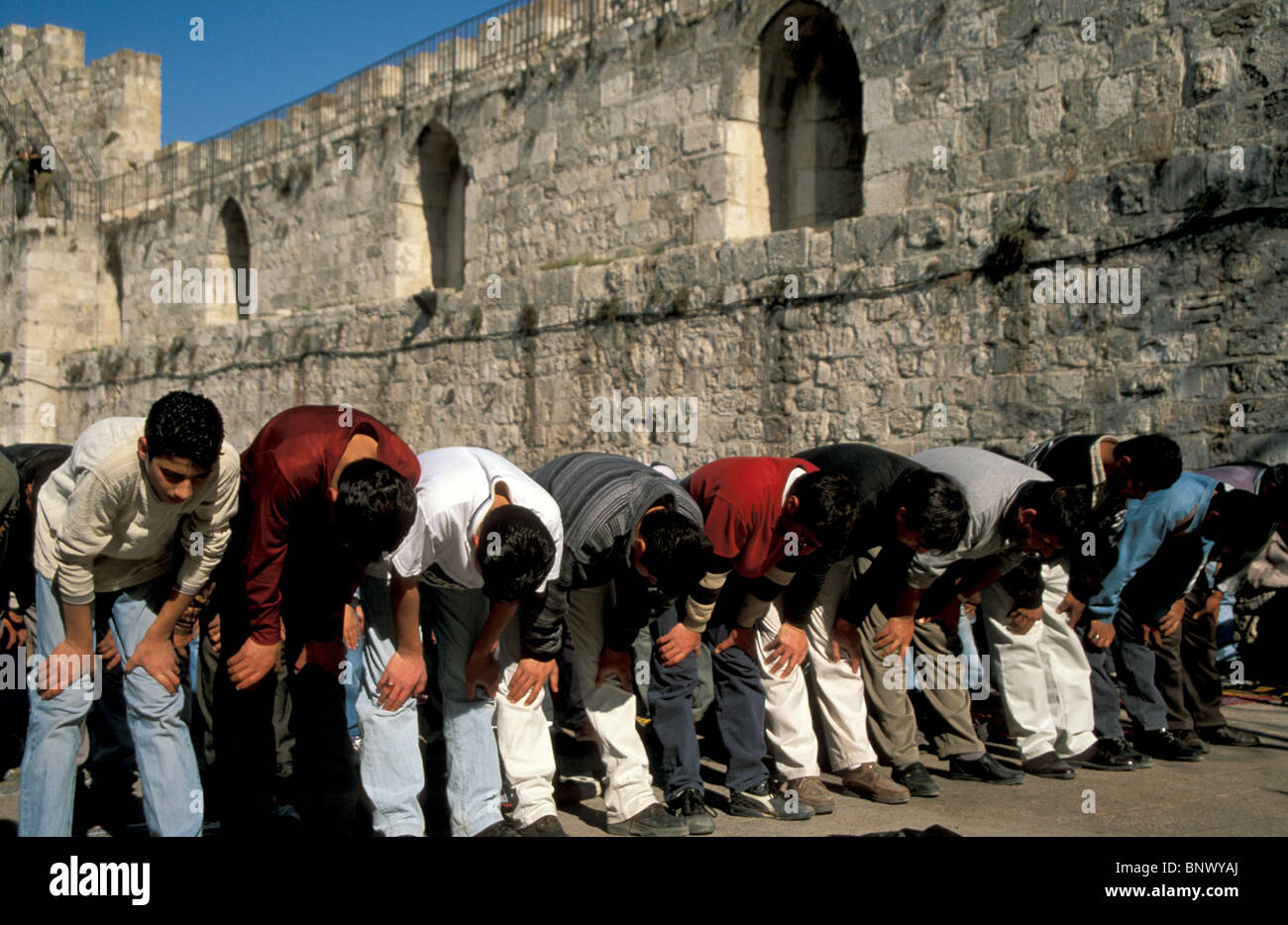 Israele, Gerusalemme la città vecchia, la preghiera del Ramadan al Haram esh Sharif Foto Stock