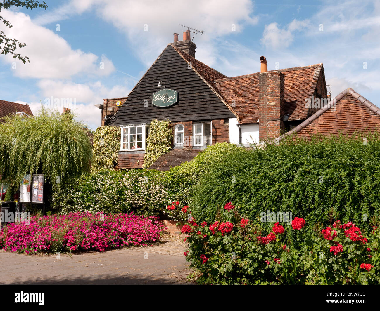Gilbey's ristorante e giardino in Old Amersham., Bucks, Regno Unito Foto Stock