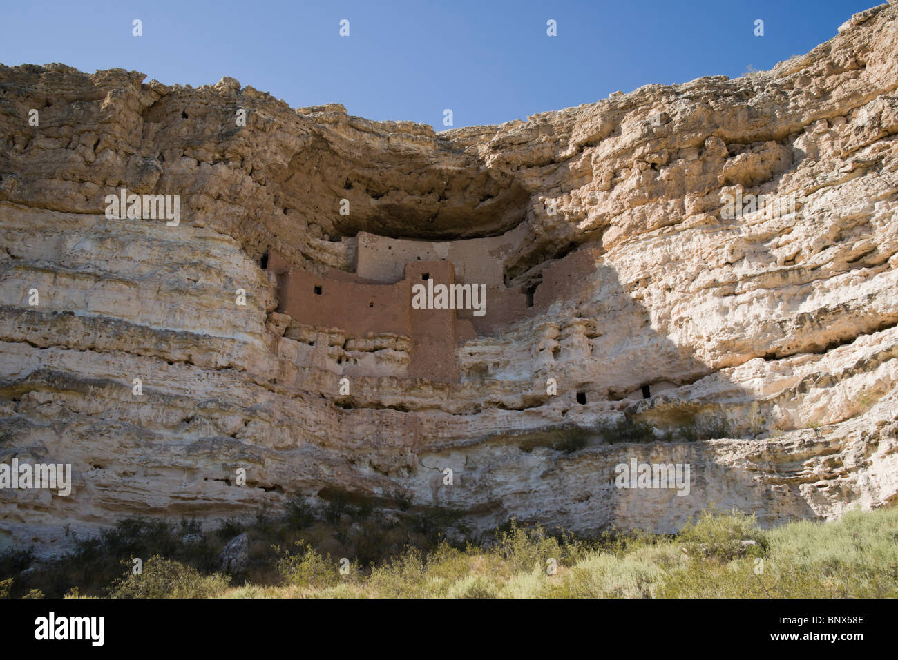 Verde Valley, Arizona, Stati Uniti d'America - Castello di Montezuma Parco nazionale storico indiani Sinagua cliff abitazione Foto Stock