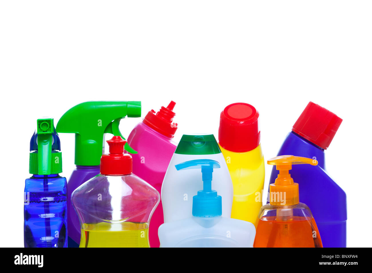 Foto di prodotti chimici per la pulizia di bottiglie isoalted su uno sfondo bianco. Foto Stock