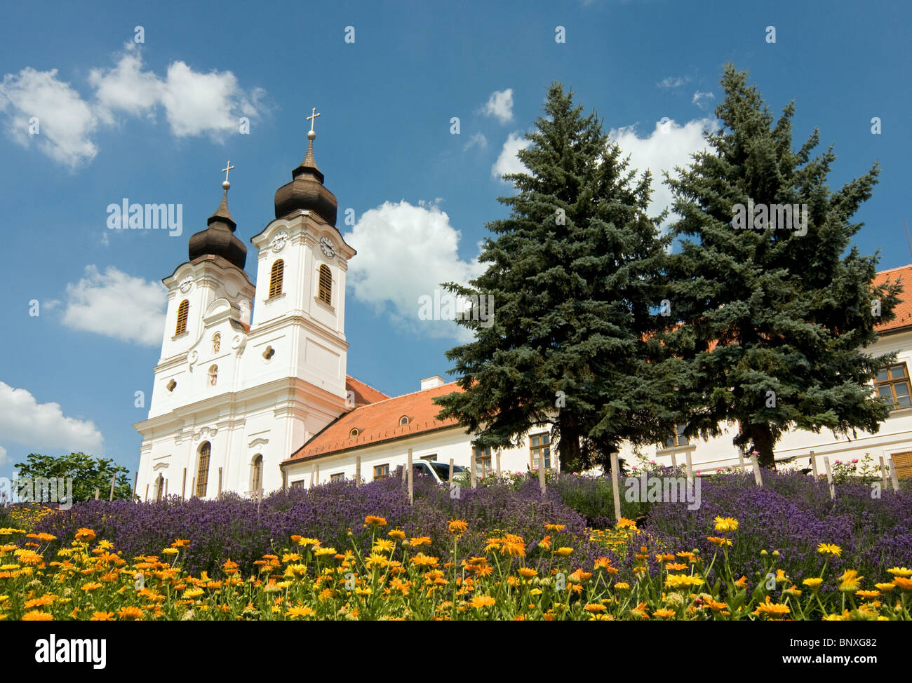 Barocca Chiesa e Convento dell Abbazia Benedettina di Tihany, Lago di Balaton, Ungheria Foto Stock