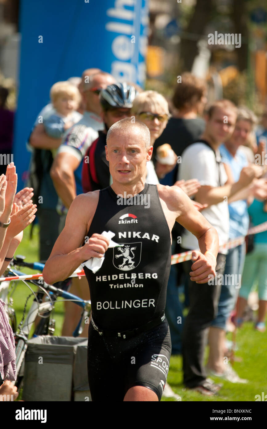 HEIDELBERG - 1 agosto. Runner a Heidelberg Triathlon. Agosto il 1st, 2010 a Heidelberg, Germania. Foto Stock