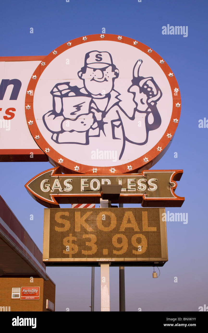 Gas per il segno meno in Grafton North Dakota Foto Stock