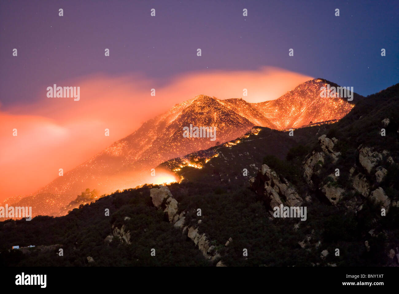 Una lunga esposizione del tè di fuoco, Santa Barbara, CA 2008 Foto Stock