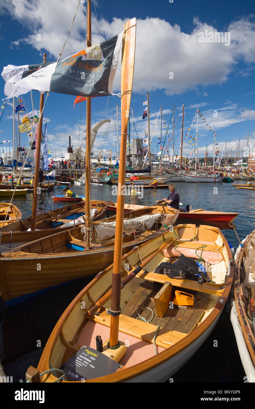 Barche in legno a Constitution Dock, durante la barca di legno Festival. Hobart, Tasmania, Australia Foto Stock