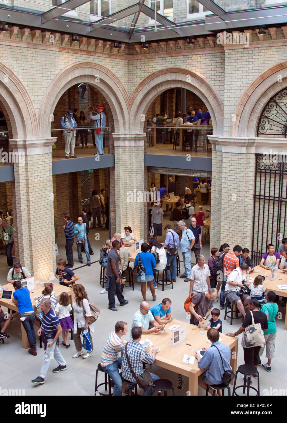 Cortile Centrale - Apple Store - Covent Garden - Londra Foto Stock