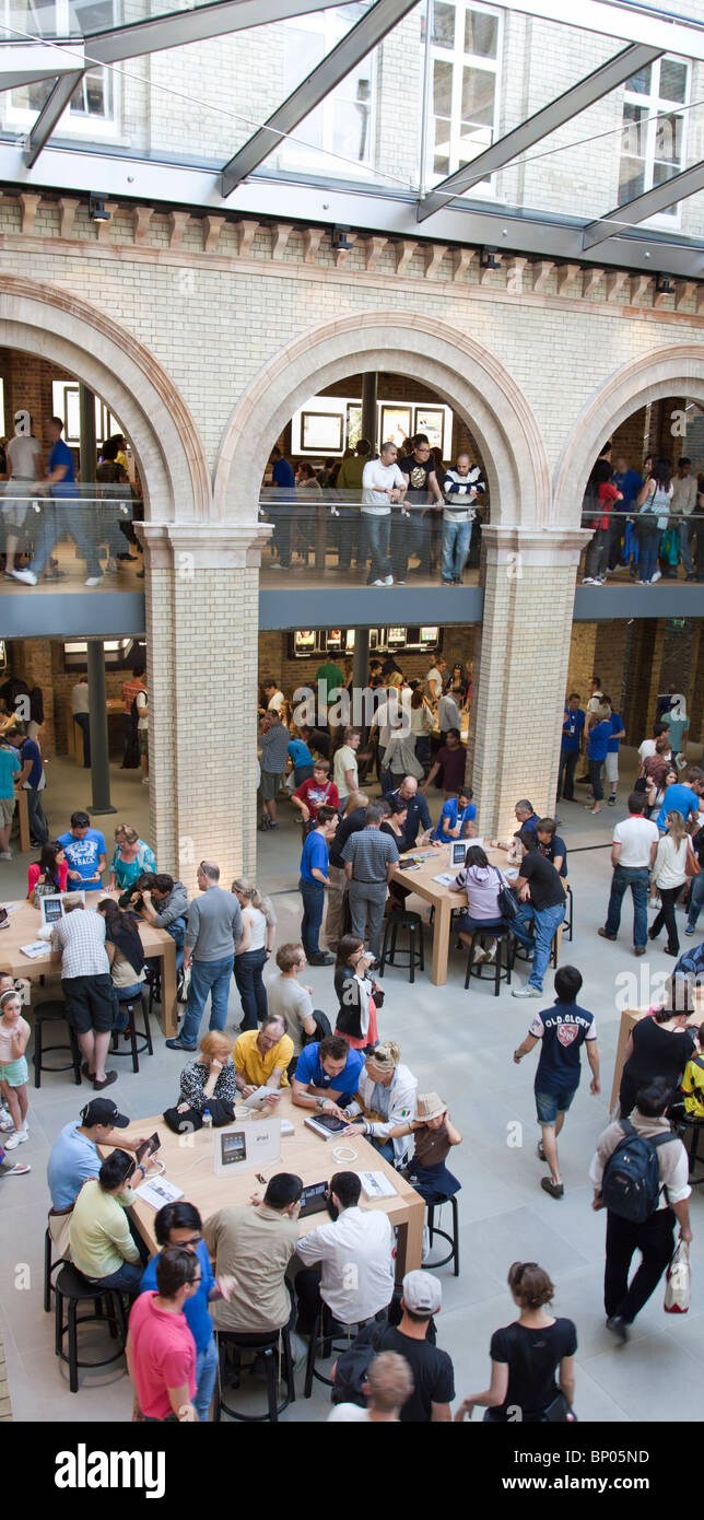 Cortile Centrale - Apple Store - Covent Garden - Londra Foto Stock